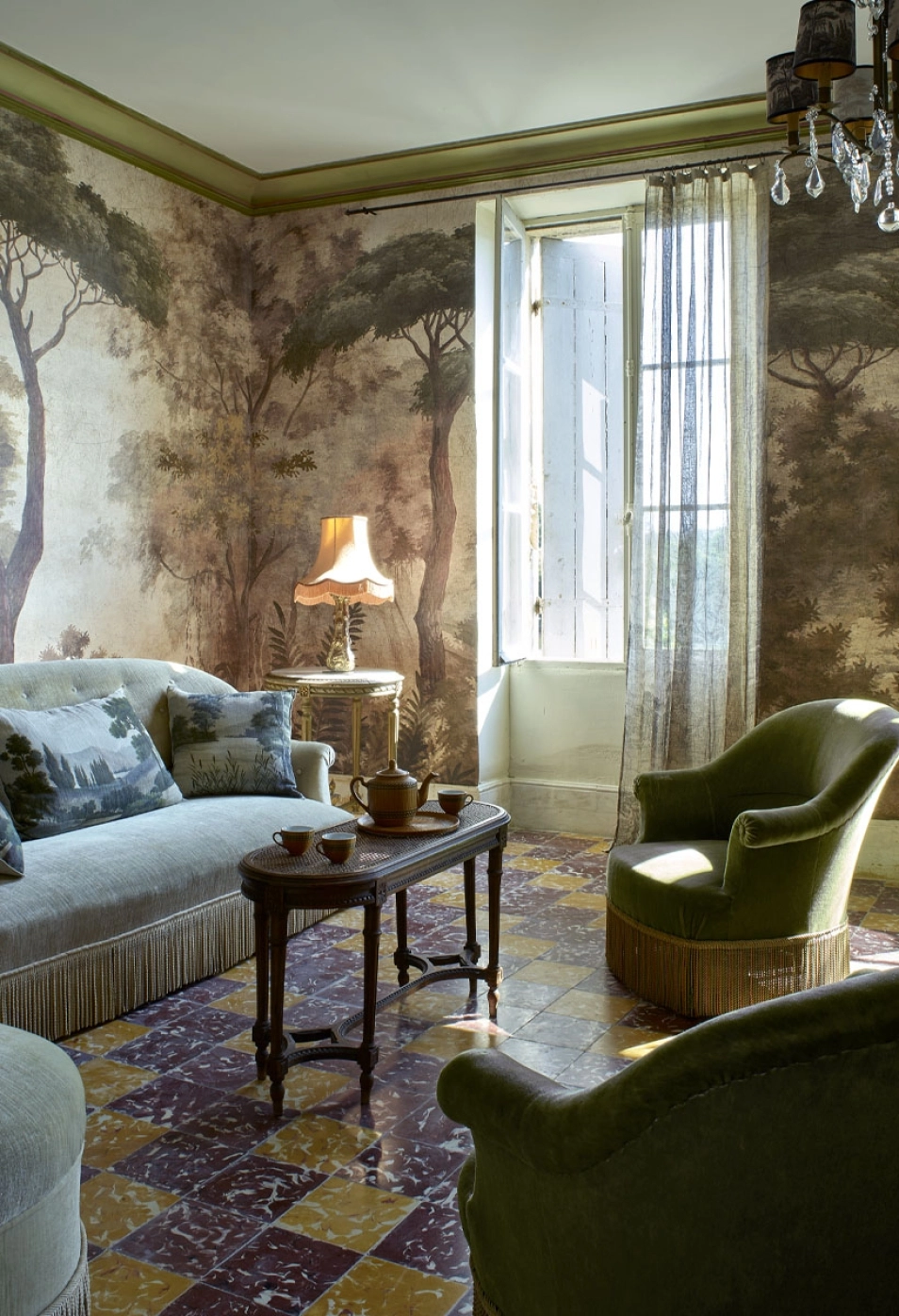 papier-peint-panoramique-foret-de-pins-paysage-provencal-salon